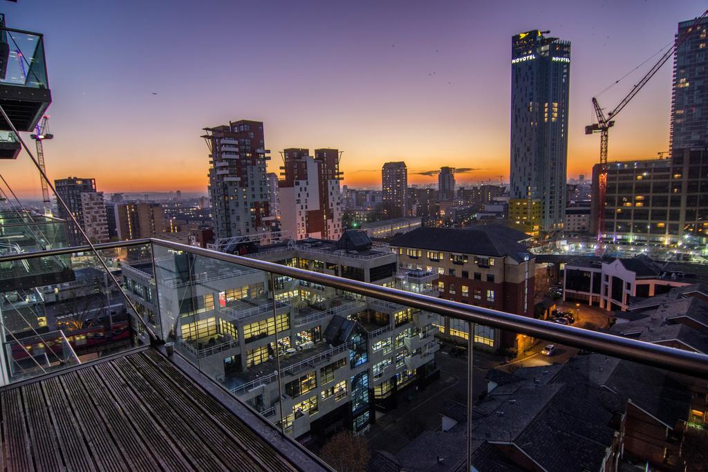 Canary Wharf - Corporate River View Apartments Londýn Exteriér fotografie